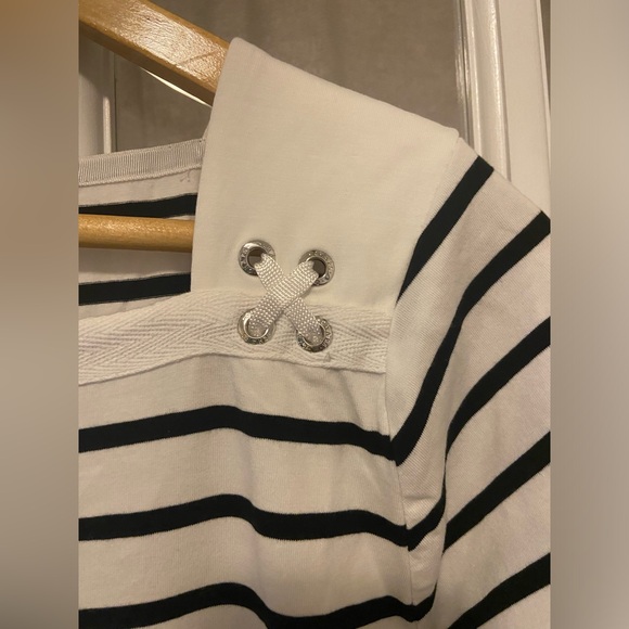 Chaps striped tee with lace-up detail on shoulder - Picture 3 of 8